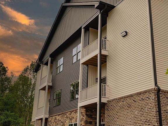 4th image of 128 Brenleigh Ct #305