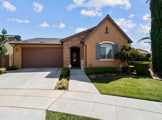 3180 Redington Ave, Clovis, CA 93619