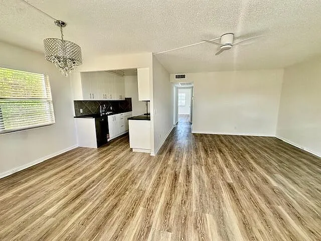 3080 Cornwall Dr #D — Photo 3