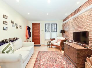 517 1/2 10th St SE, Washington, DC 20003