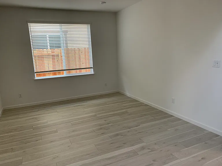 6081 Summerwind Dr — Photo 21