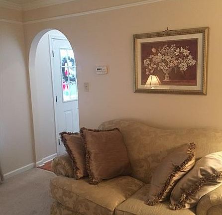 4th image of 706 Woodbridge Dr
