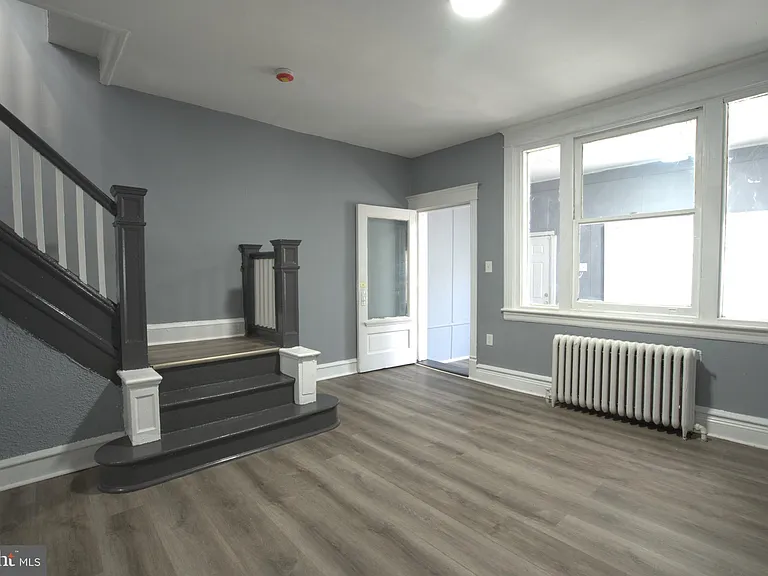 4836 N Franklin St — Photo 3