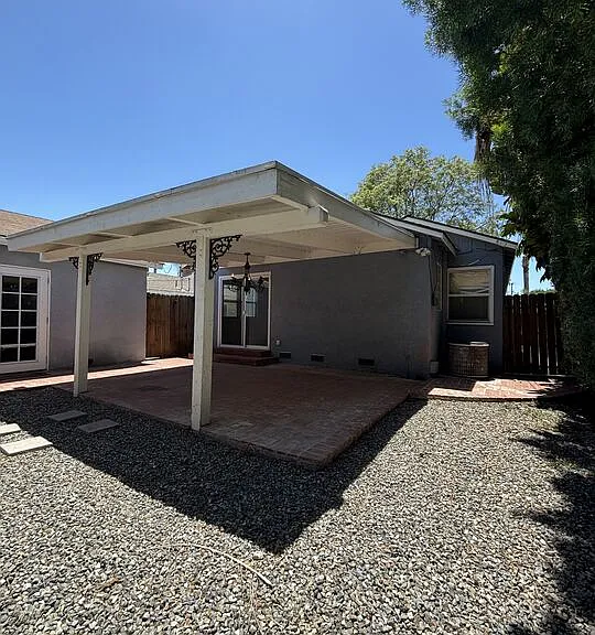 417 N Citrus St — Photo 30