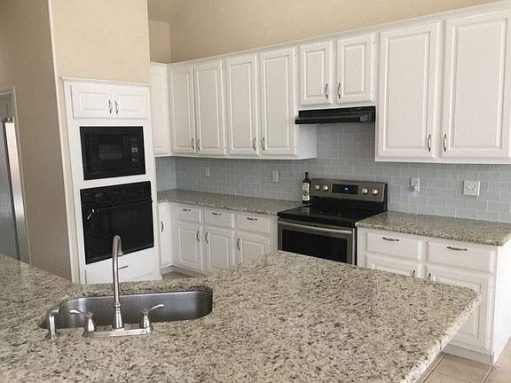 4th image of 3937 Malton Dr