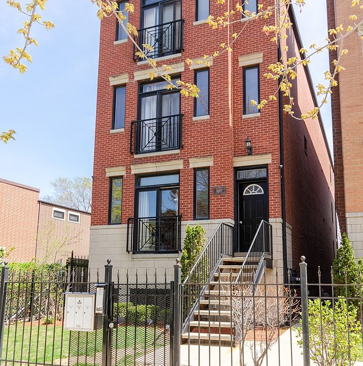 1st image of 3745 S Michigan Ave #1