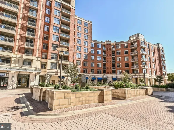 3650 S Glebe Rd Unit 345, Arlington, VA 22202