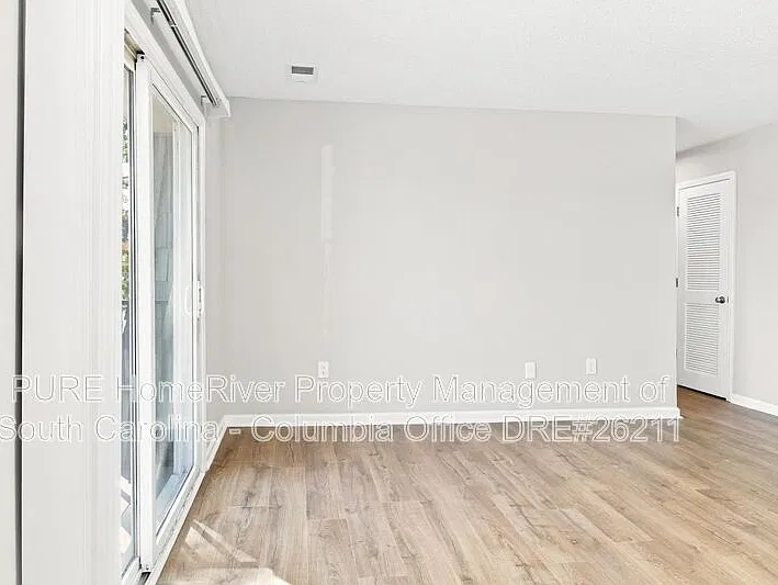 1 bed, 1.0 bath, 972 sqft, $1,075 — Photo 4