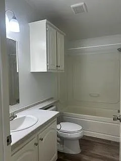 3 bed, 2.0 bath, 1274 sqft, $1,550 — Photo 4