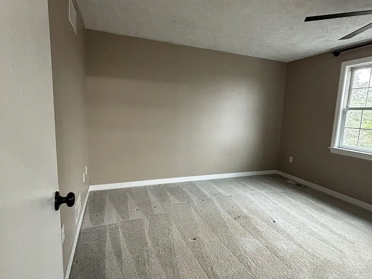 195 Scott Ln — Photo 8