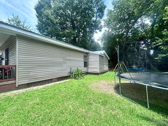 3rd image of 950 Early St