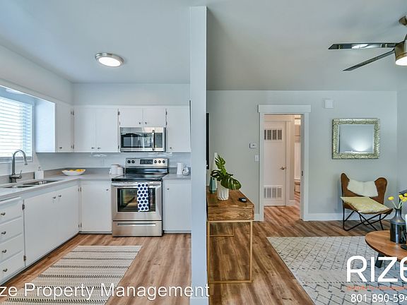 4th image of 179 E Helm Ave APT B