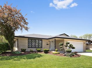 18428 Locust St, Lansing, IL 60438