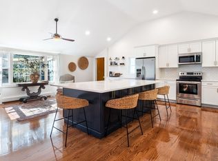 25 Tobey Garden St, Duxbury, MA 02332