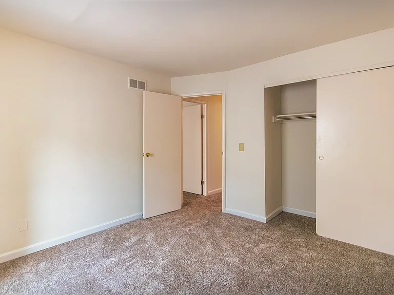 Fairfield Pointe — Photo 120
