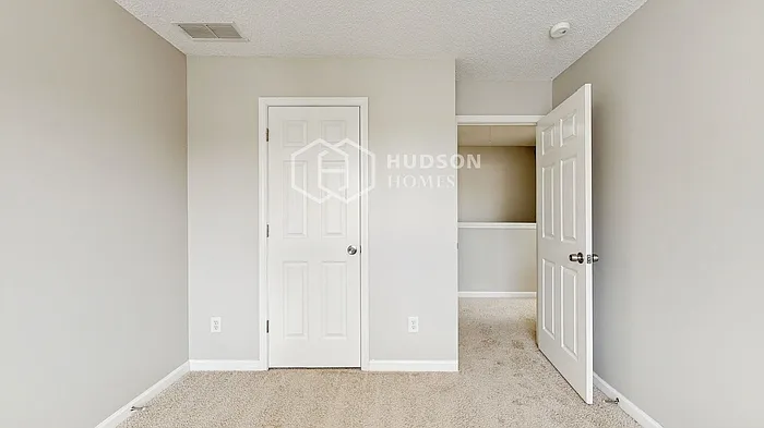 637 Lynchburg St — Photo 18