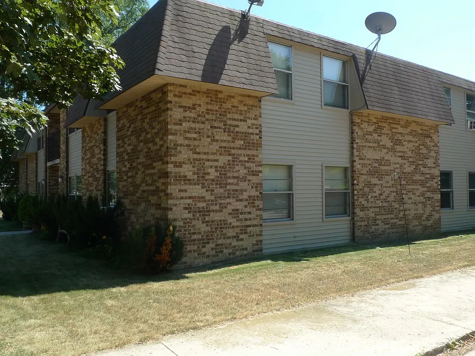 3918 Mishicot Rd #102