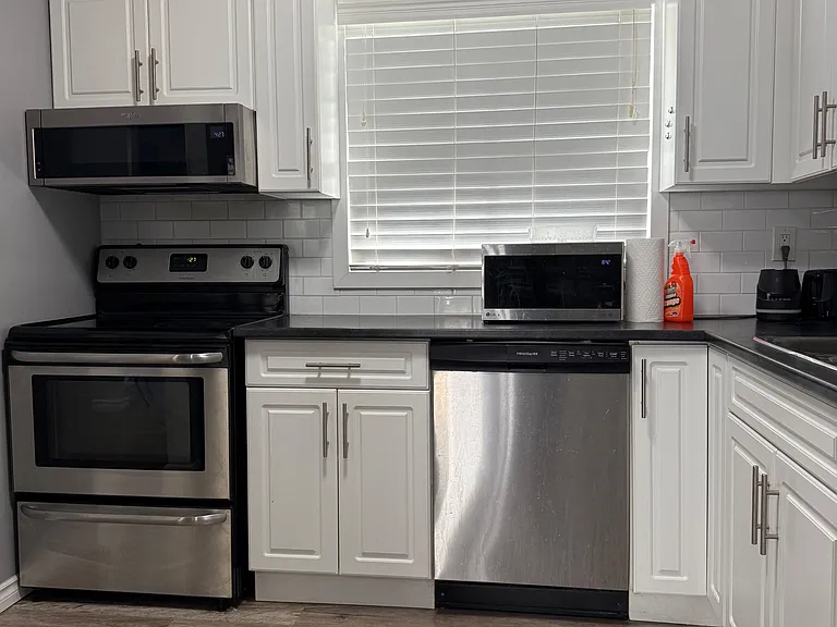 255 Northlake Dr #6 — Photo 4