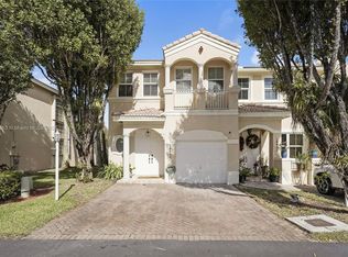 10041 NW 32nd Ter, Doral, FL 33172