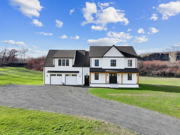 358 Totoket Road, North Branford, CT 06471