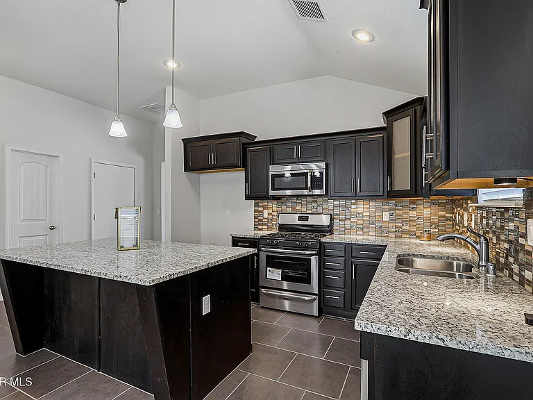 11381 Bullseye St — Photo 8