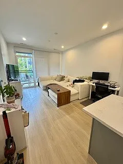 3355 N Southport Ave #2F — Photo 9