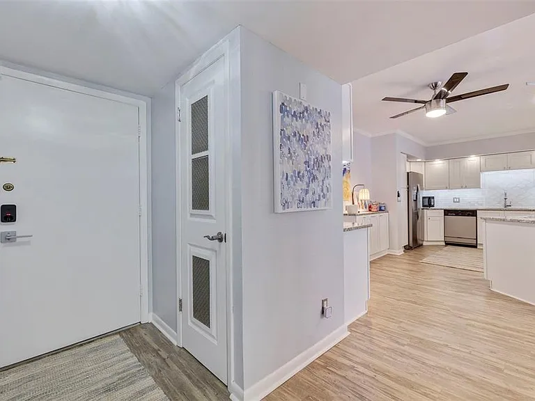 5396 Gulf Blvd #209 — Photo 27
