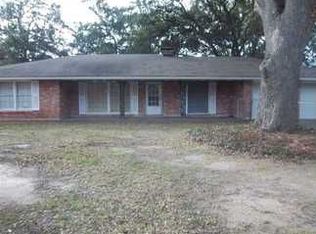 2201 E Prien Lake Rd, Lake Charles, LA 70601