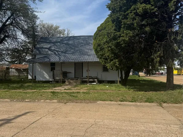 306 E 3rd St, Kennett, MO 63857