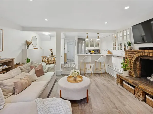 118 West 81st Street image 6 of 17