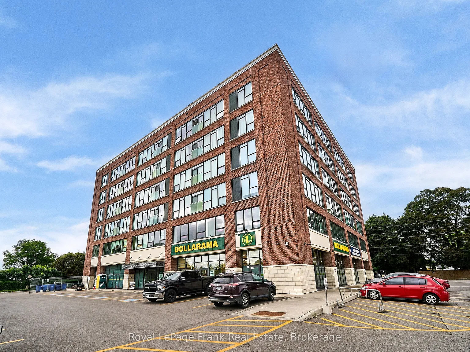2 bed, $2,800 — Photo 1