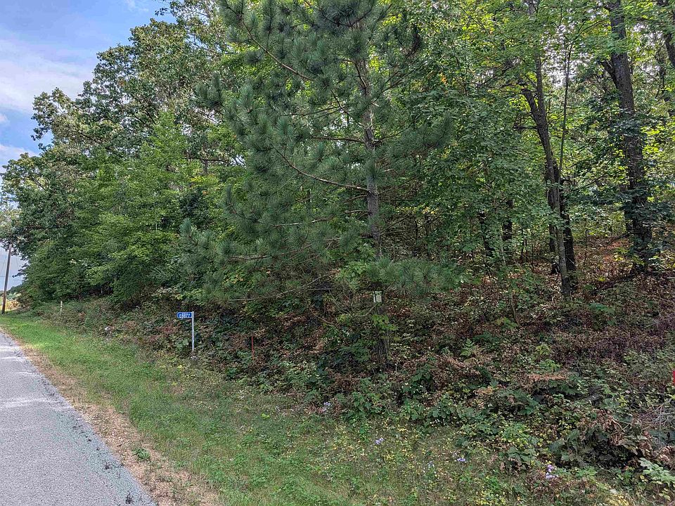 2nd image of E8877 Raedel Ln