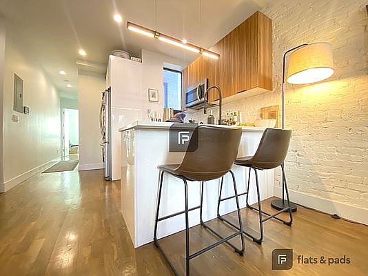 5th image of 619 Park Pl Floor 1