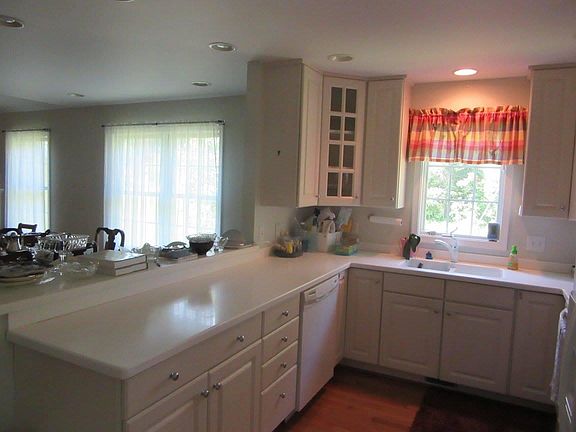 5th image of 207 Barnstormer Cir