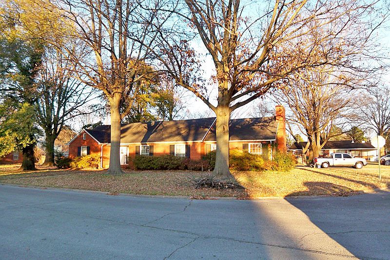 1st image of 700 N 18th St