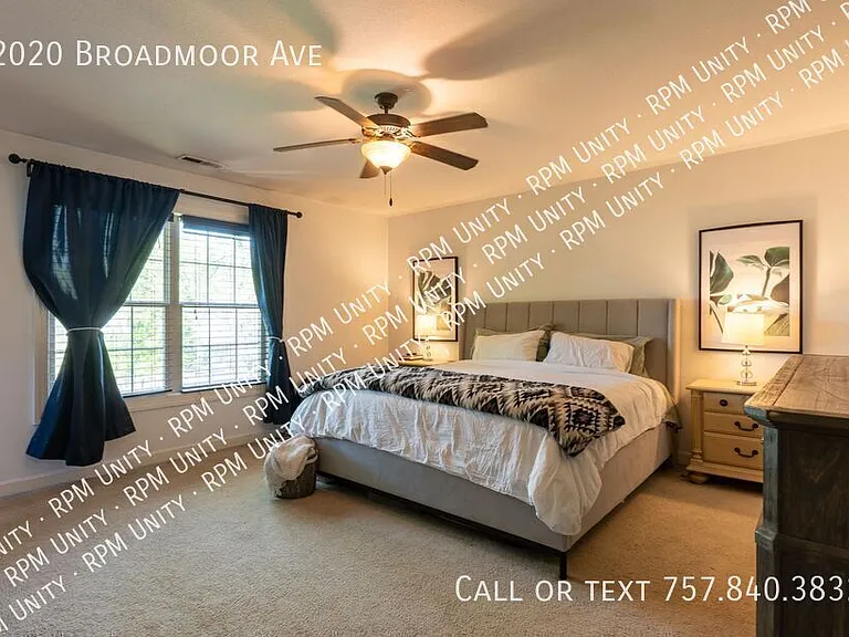 2020 Broadmoor Ave — Photo 5