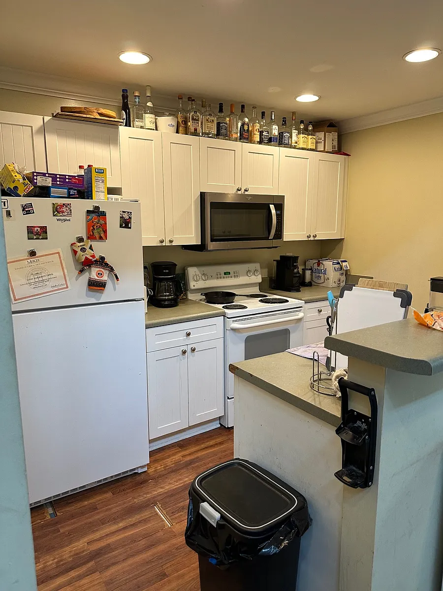Building Photo - 490 Barnett Shoals Rd #418