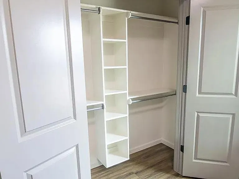 2 Emerald Ct — Photo 14