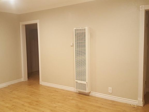 Living Room (2/2) + Wall Heater
