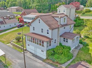 114 E Diaz Ave, Nesquehoning, PA 18240