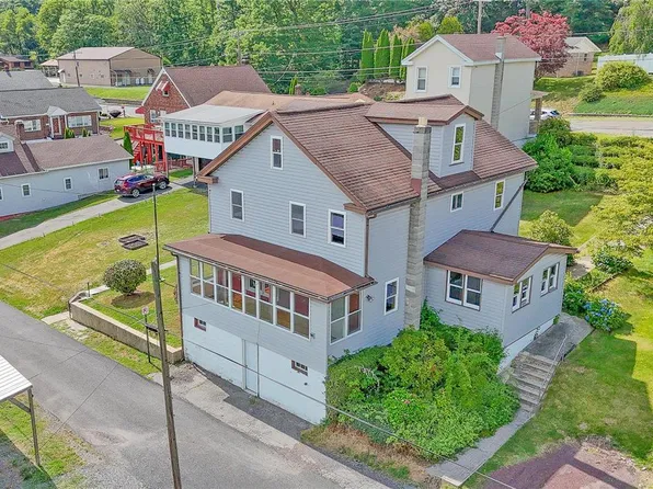 114 E Diaz Ave, Nesquehoning, PA 18240