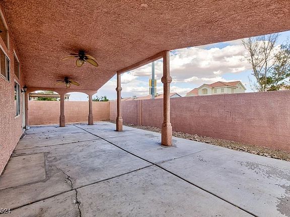 5th image of 2532 Lazy Brook Dr
