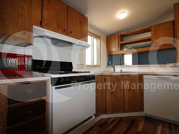 3rd image of 10651 N Portland Ave Lot 1