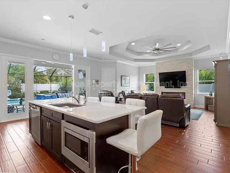 3923 W Bay Vista Ave — Photo 5