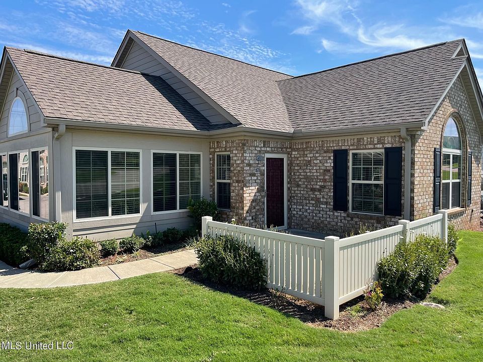 1st image of 8678 Parkview Oaks Cir