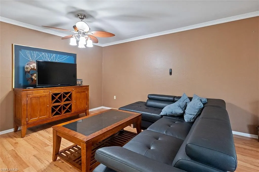 1 bed, 1.0 bath, 684 sqft, $1,550 — Photo 3