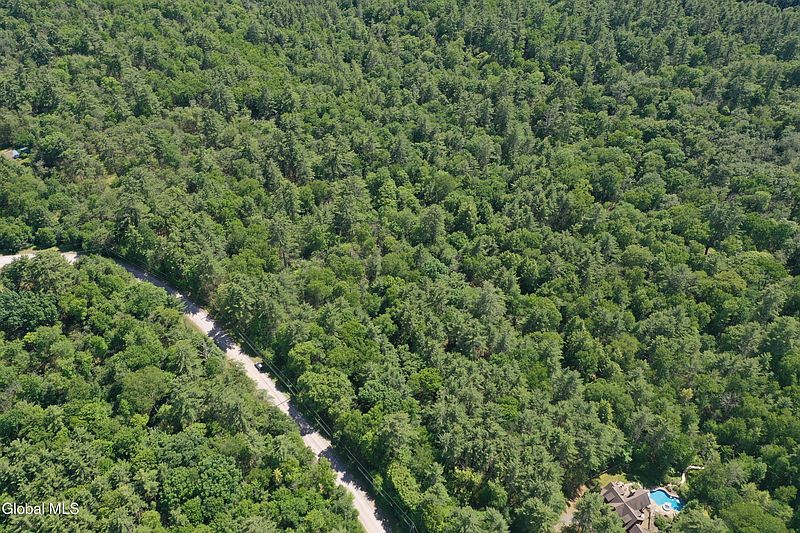 4th image of L4.18 Woodstone Trail
