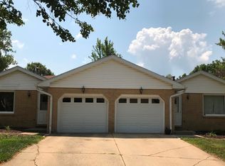 5 Brookshire Grn, Bloomington, IL