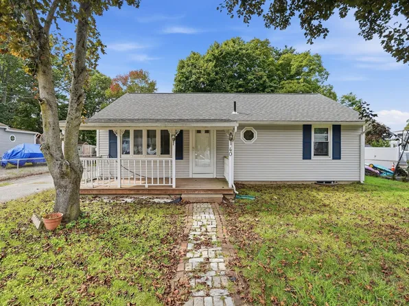 40 W Belmont St, Ludlow, MA 01056