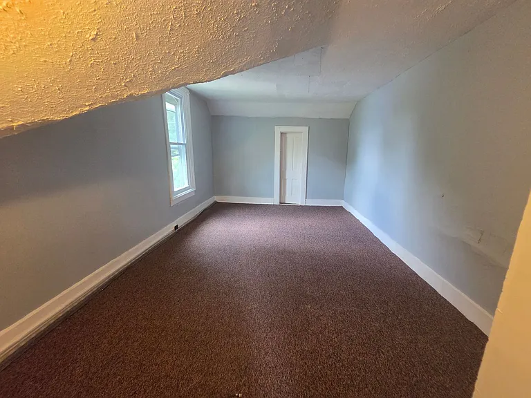 2202 Cherry St — Photo 13